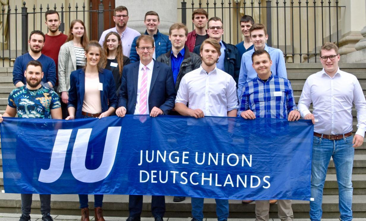 Die Junge Union für Gero Storjohann im Wahlkampfeinsatz - Bild